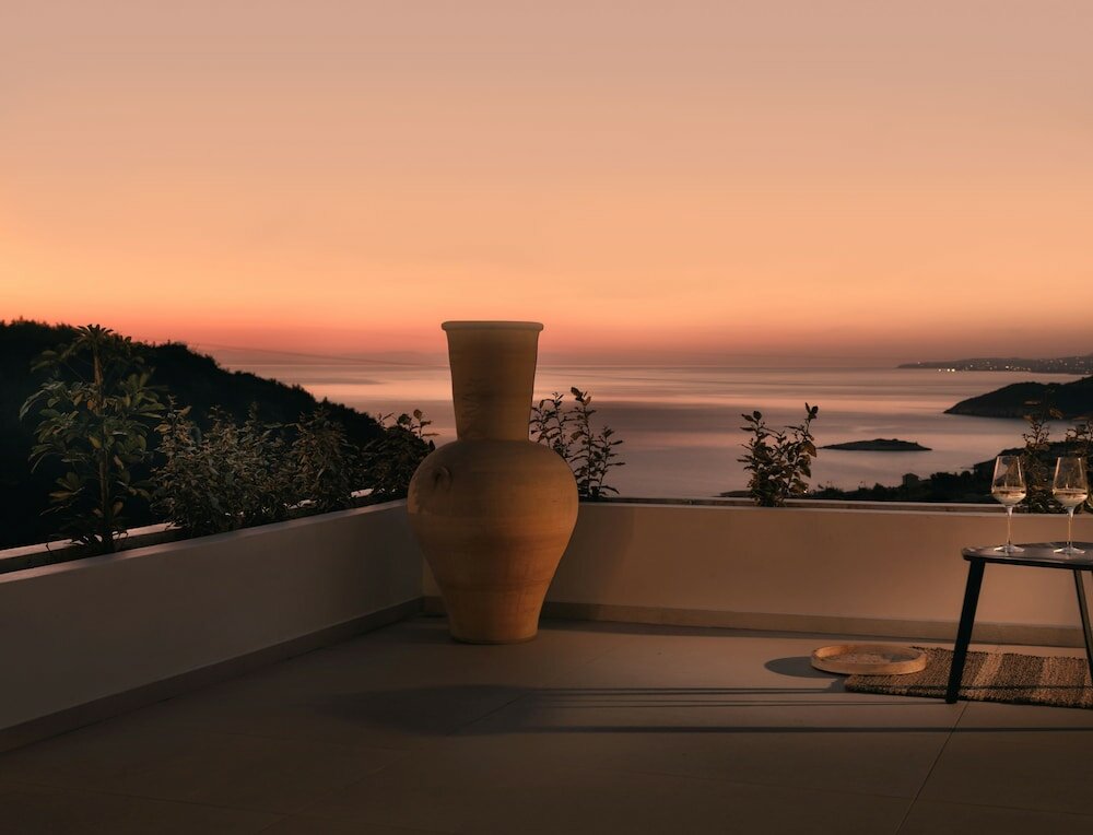 Фото The Sall Suites