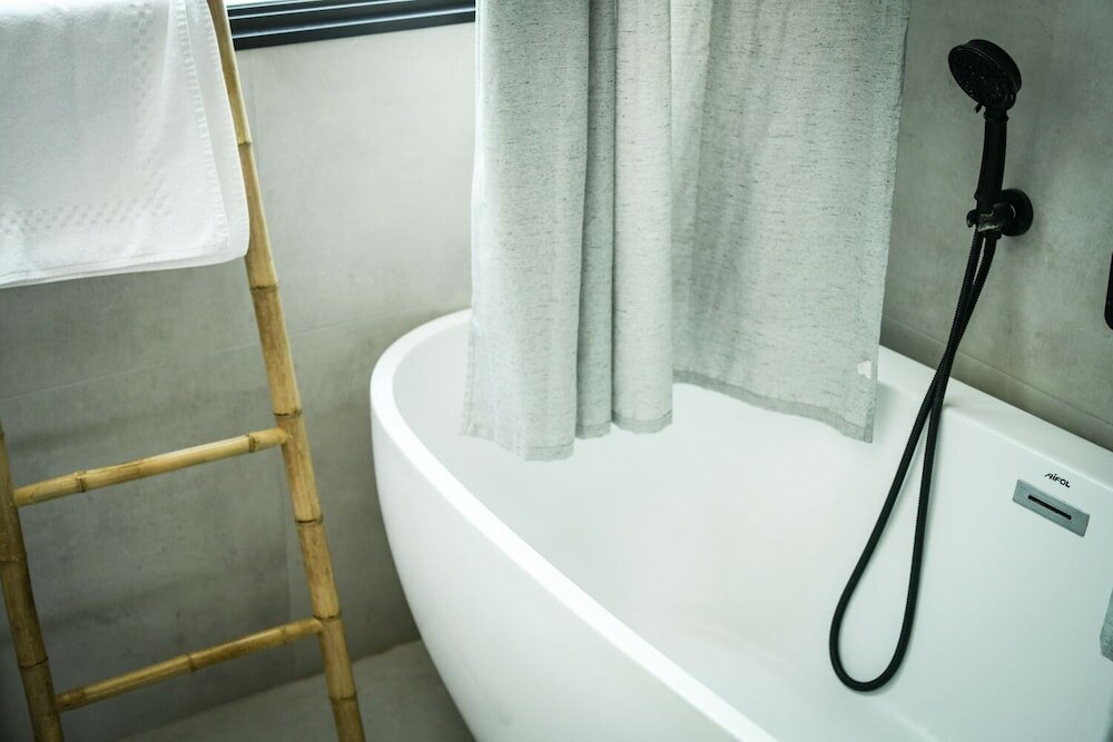 Фото Stylish and Modern 3br TelAviv Apartment