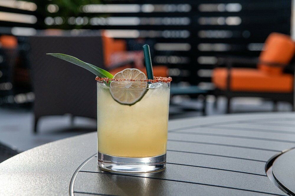 Фото Courtyard by Marriott Clearwater Beach