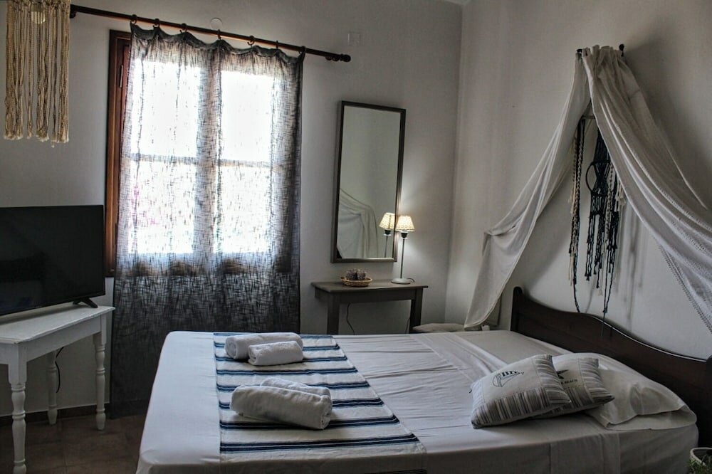 Фото Elia Woodstone Houses