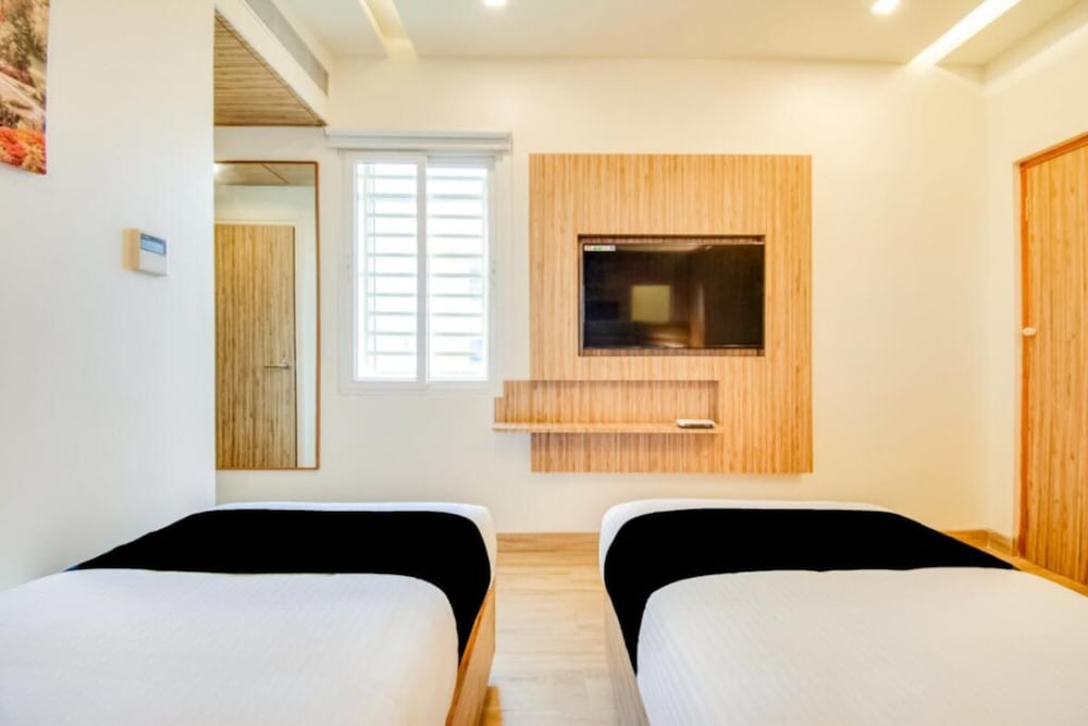 Фото Inn The Centre