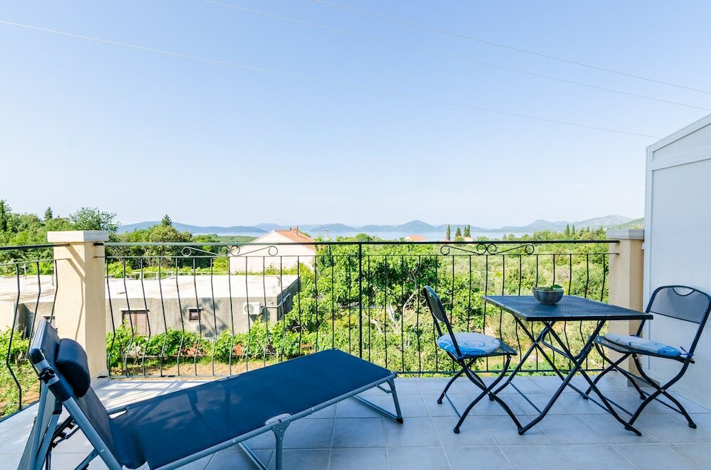 Фото Apartments & Rooms Maždin