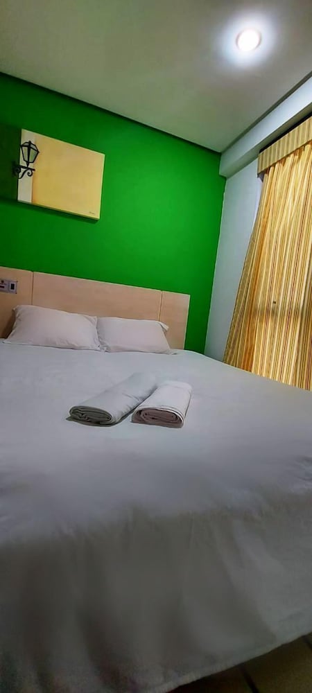 Фото Flat Number One Ferreira Hospdagens