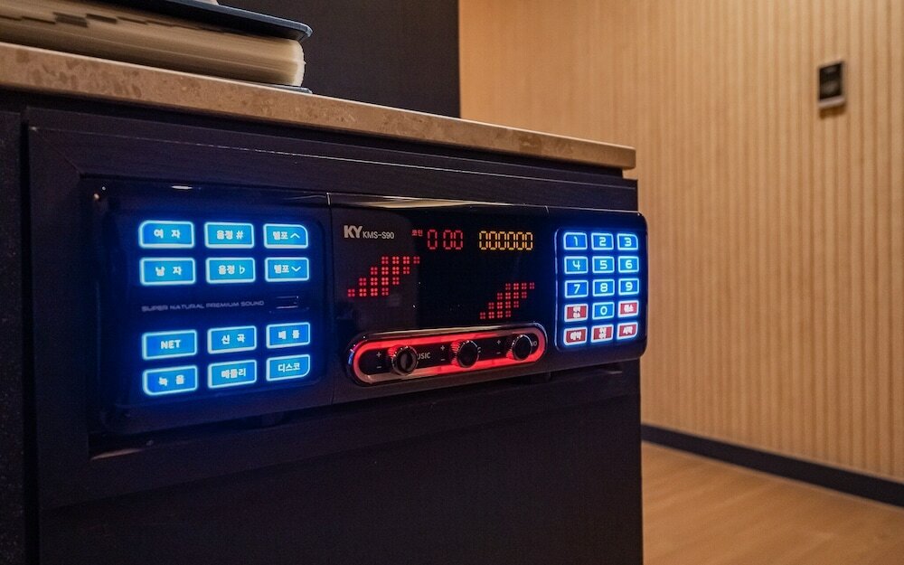 Фото Suwon Yeongtong Just Sleep Hotel