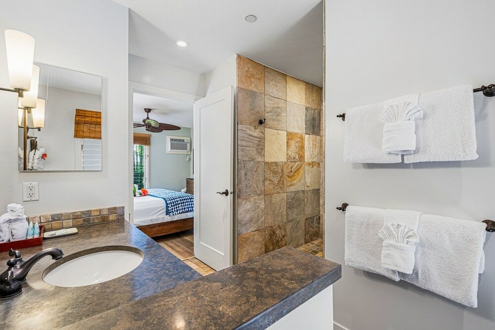 Фото Aina Nalu C107 2 Bedroom Condo by Redawning