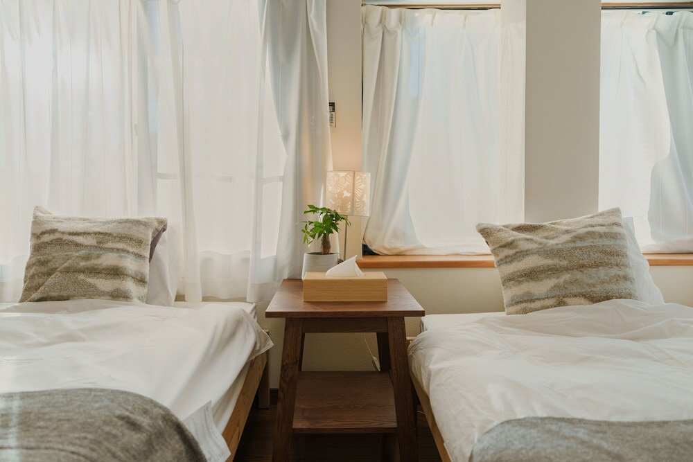 Фото White Space