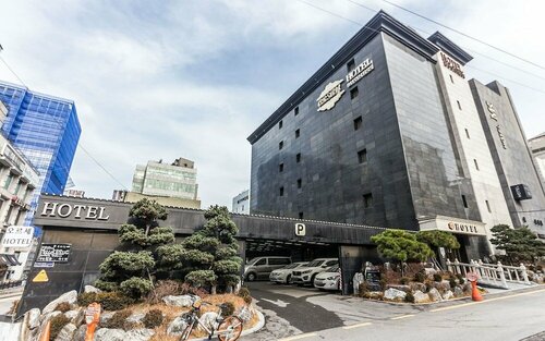 Гостиница Suwon Orsay Hotel в Сувоне