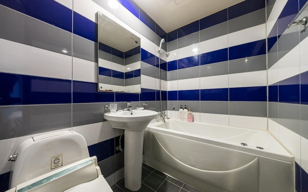 Фото Suwon Station 25h