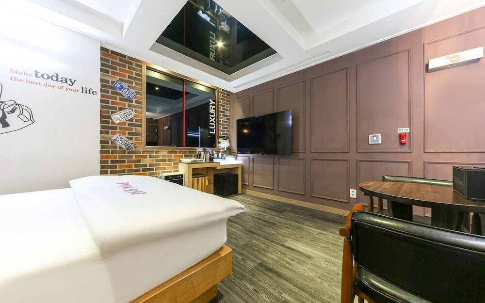 Фото Daegu Dongseongno B and B