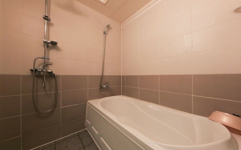 Фото Daejeon Yongjeon Richtel