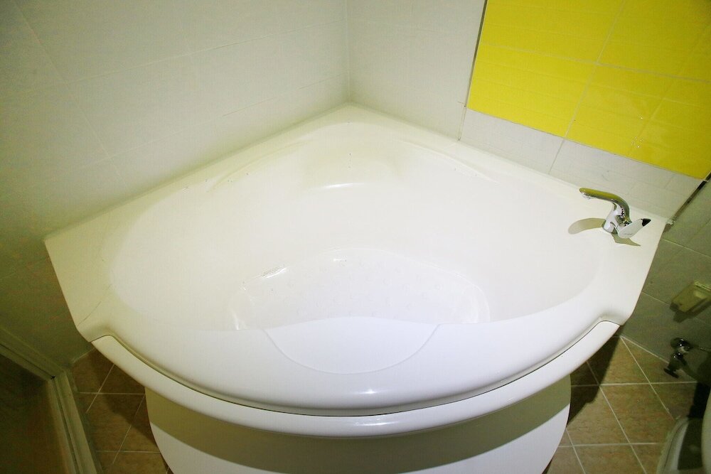 Фото Suwon Yeongtong Sg Hotel