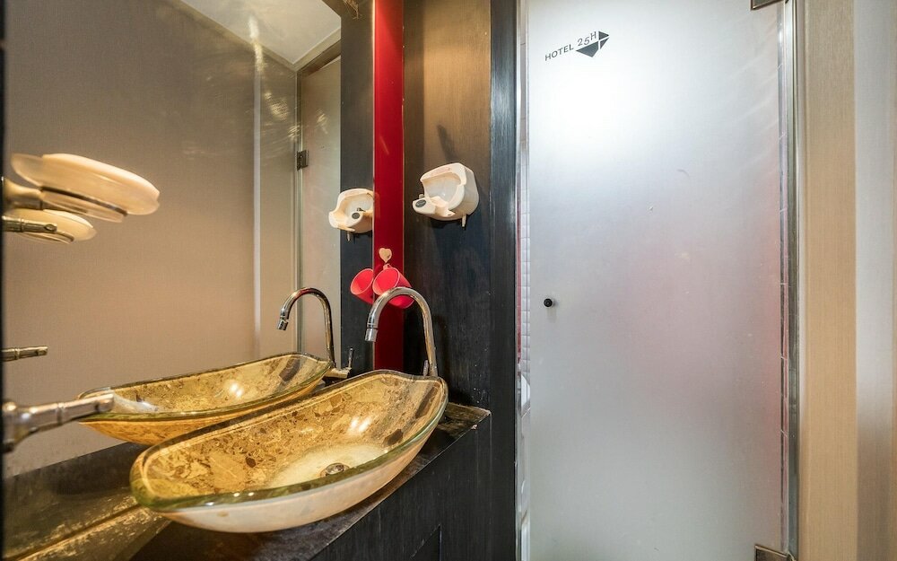 Фото Suwon Station 25h