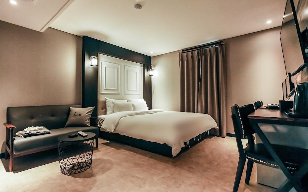 Фото Suwon Johnny B