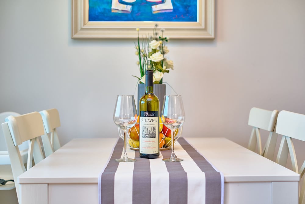 Фото Luxury Seaside Apartment