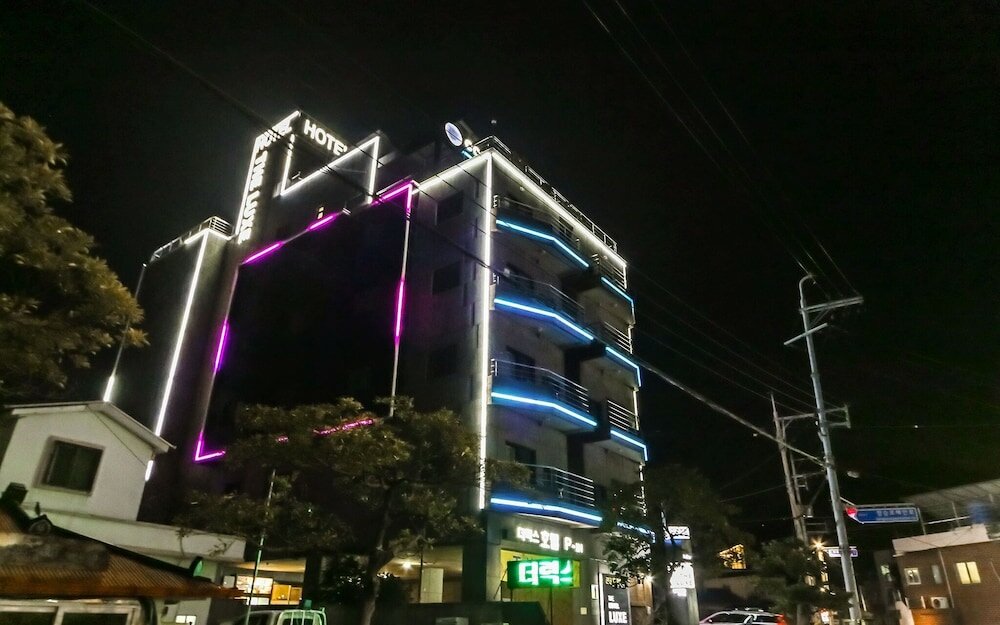 Фото The Lux Tourism Hotel Geoje