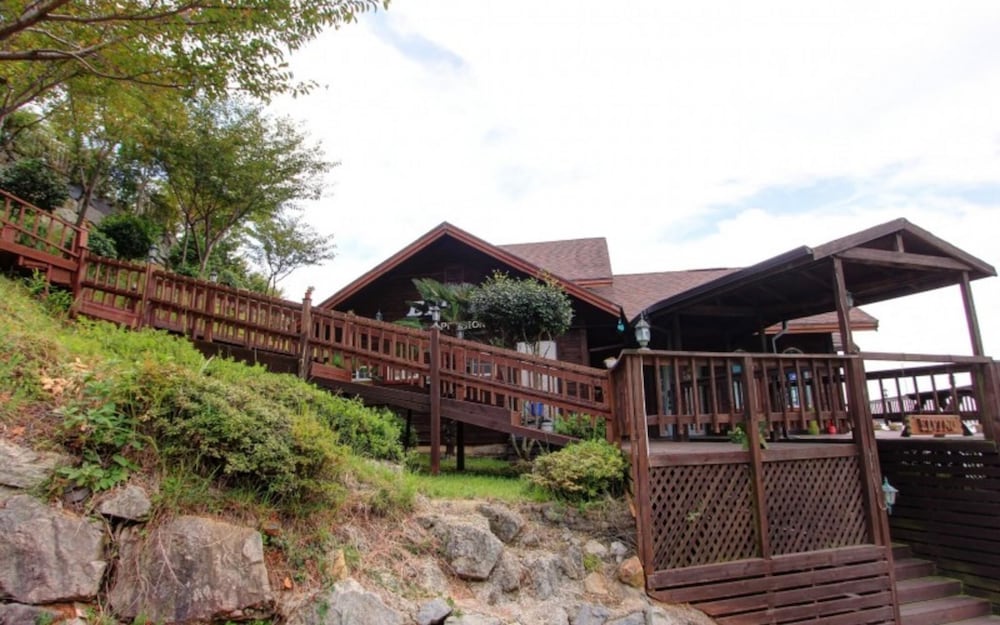 Фото Yeosu Elvino Pension