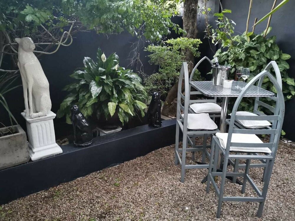 Фото Cactus House Gay Male Guesthouse - Adults Only