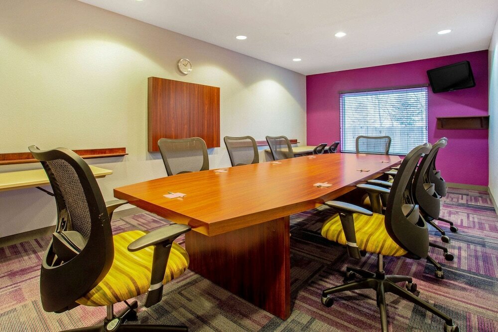 Фото La Quinta Inn & Suites by Wyndham Bismarck