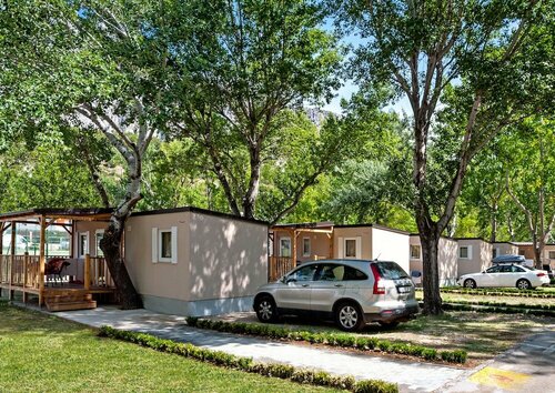 Гостиница Mobile Homes Camp Galeb в Омише