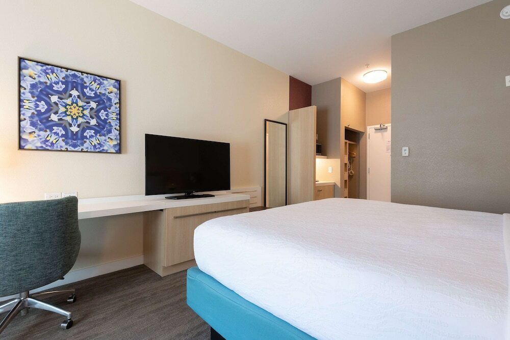 Фото Hilton Garden Inn Calabasas