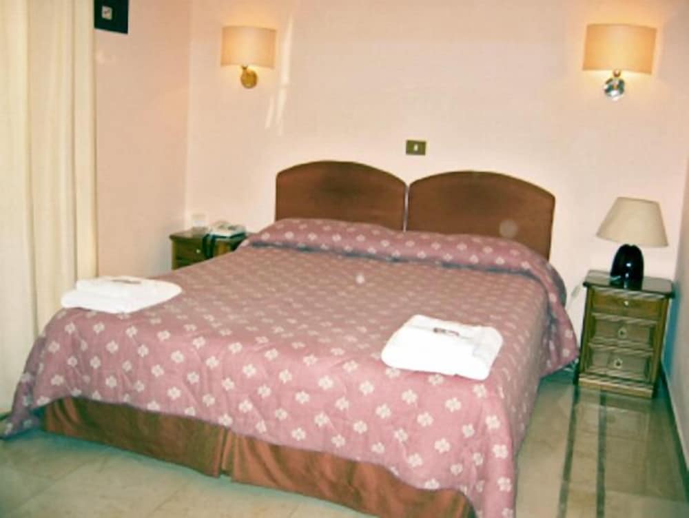 Фото Hotel Cambridge