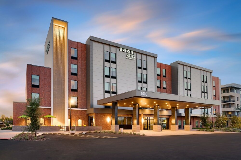 Фото SpringHill Suites Scottsdale North