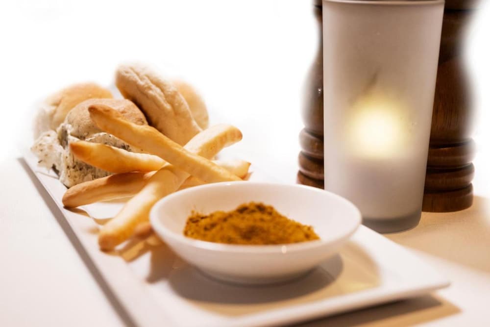 Фото Crown Hotel