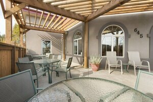 Гостиница Days Inn & Suites by Wyndham Thunder Bay