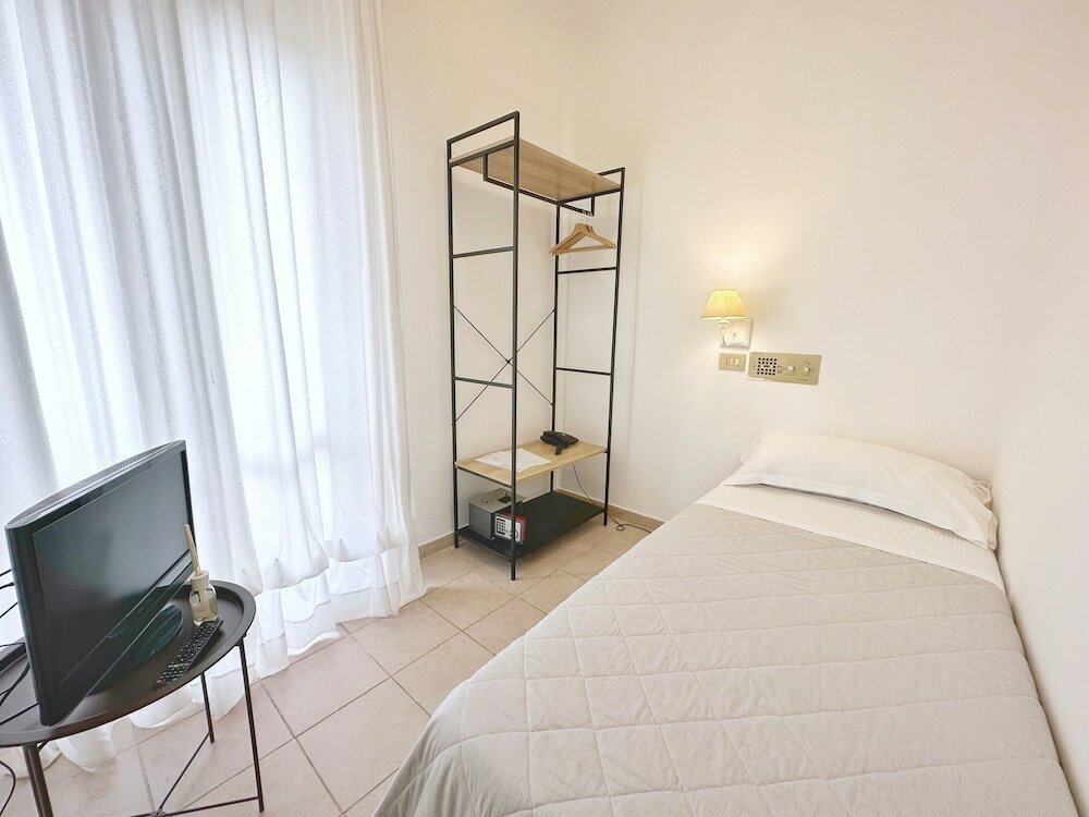 Фото Aura Living Hotel