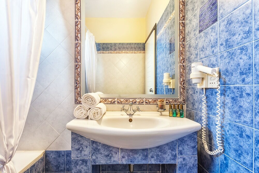 Фото Atrium Hotel