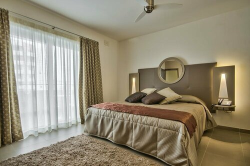 Внешний вид отеля Db San Antonio Hotel & SPA в Сент-Полс-Бэйе, фото 4