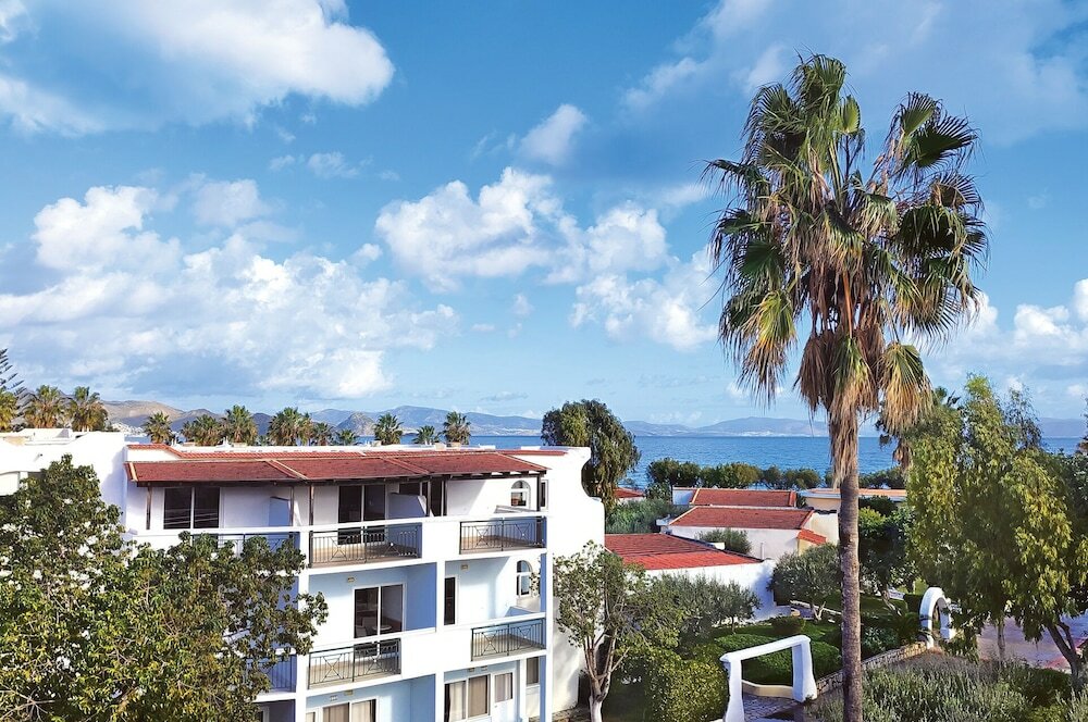 Фото Atlantis Hotel