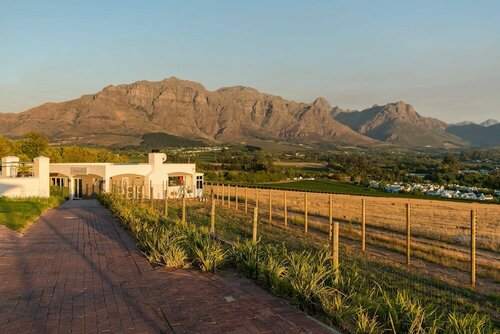 Гостиница Protea Hotel Stellenbosch в Стелленбосе