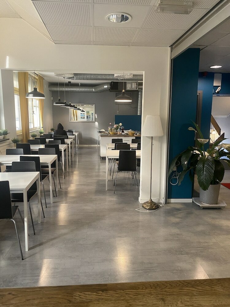 Фото Metro Hotel