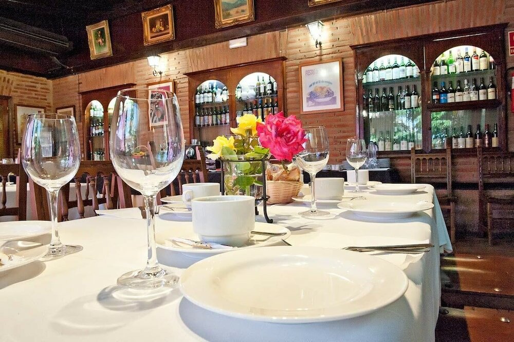 Фото Hospedium Hotel Juan II