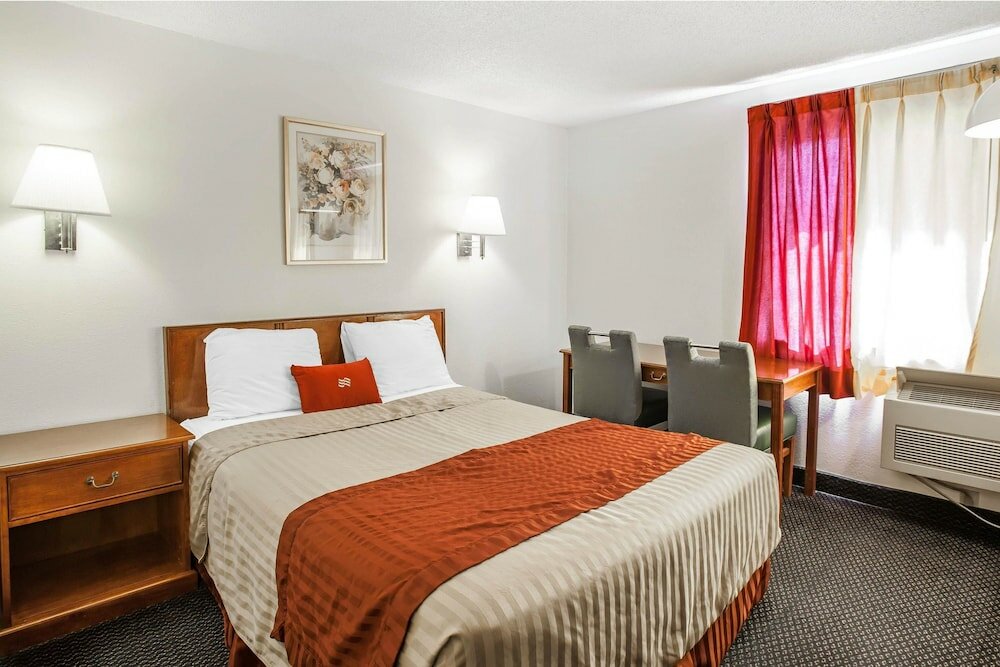 Фото Econo Lodge SeaTac Airport North