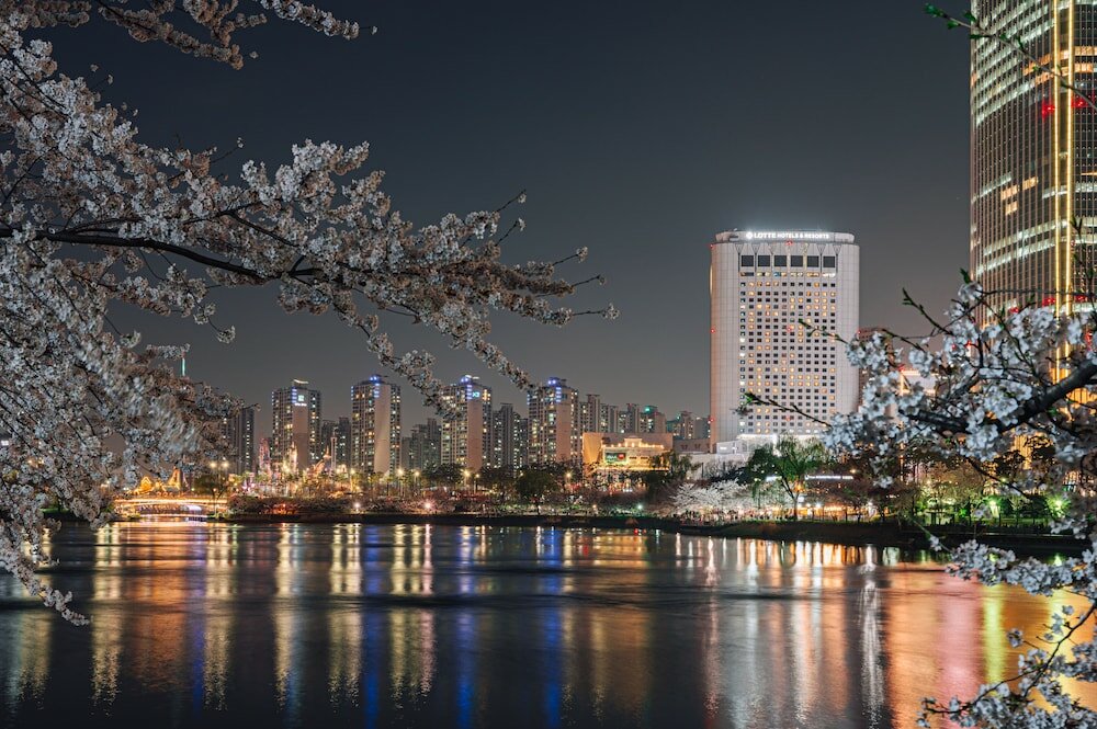 Фото Lotte Hotel World