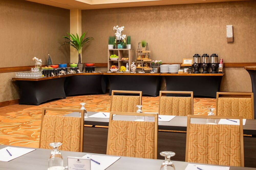 Фото DoubleTree by Hilton San Francisco Airport