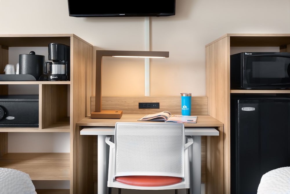 Фото Surfside Beach Oceanfront Hotel