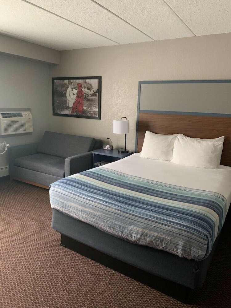 Фото AmericInn by Wyndham New Richmond