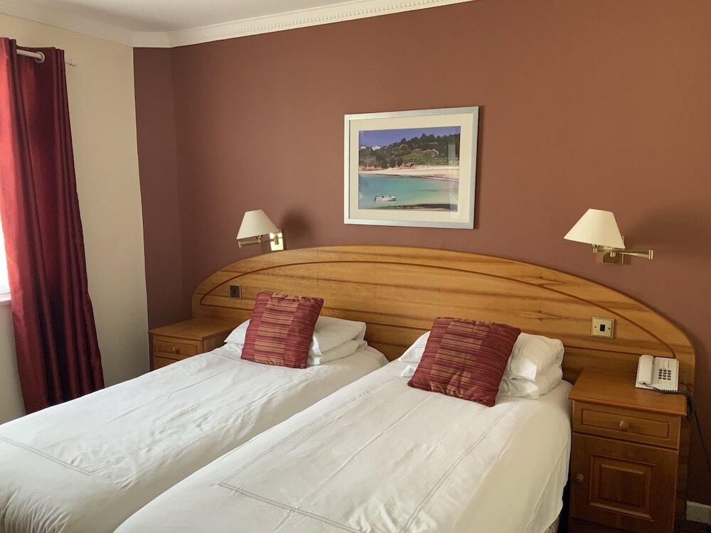 Фото Marina Metro Hotel