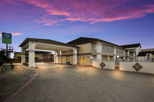Гостиница SureStay Hotel by Best Western Deer Park в Пасадине