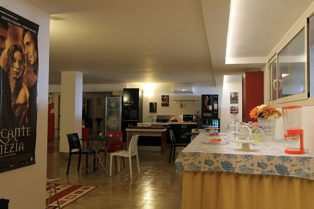 Фото Salenthouse