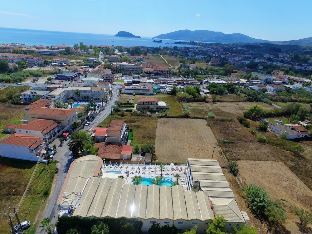 Фото Atlantis Hotel