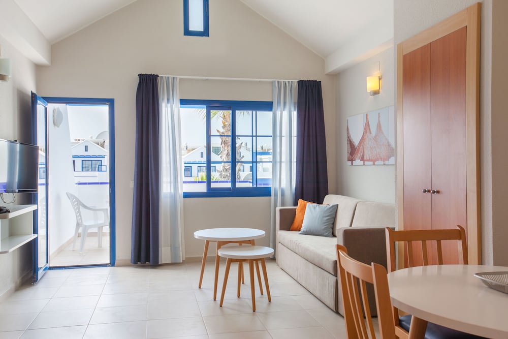 Фото Grupotel Cinco Plazas