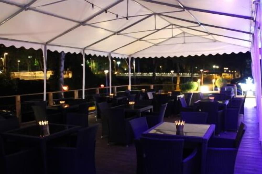 Фото Kronen Hotel