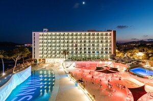 Гостиница The Ibiza Twiins Hotel