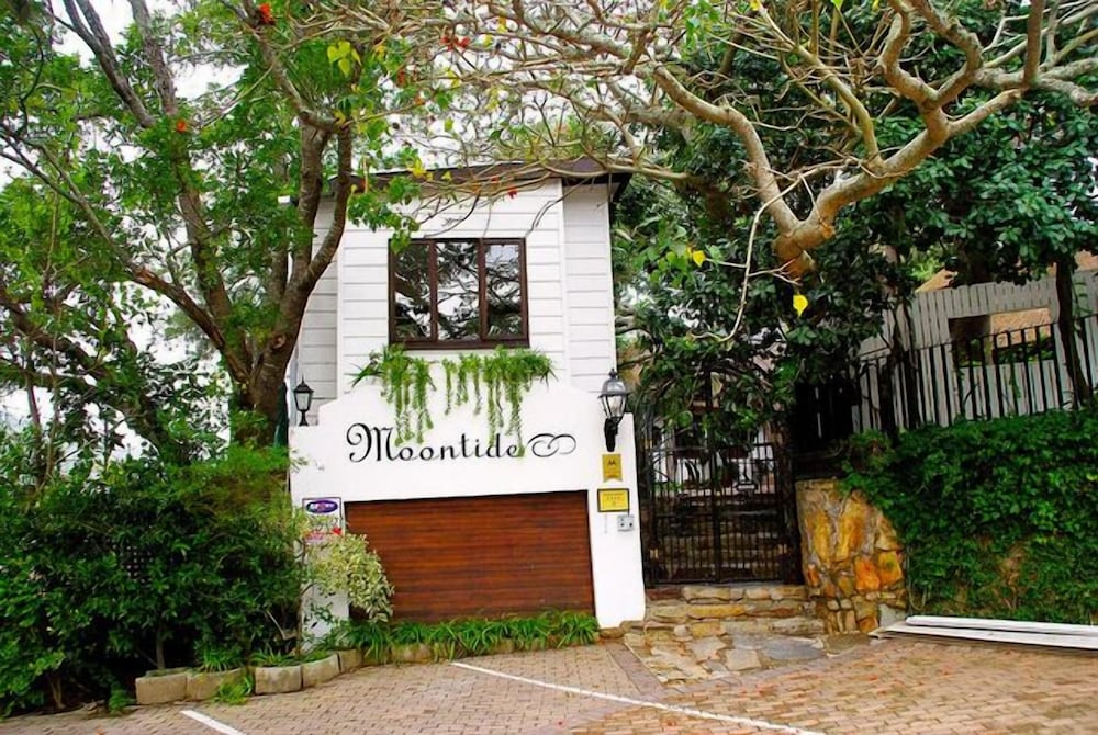 Фото Moontide Guest Lodge