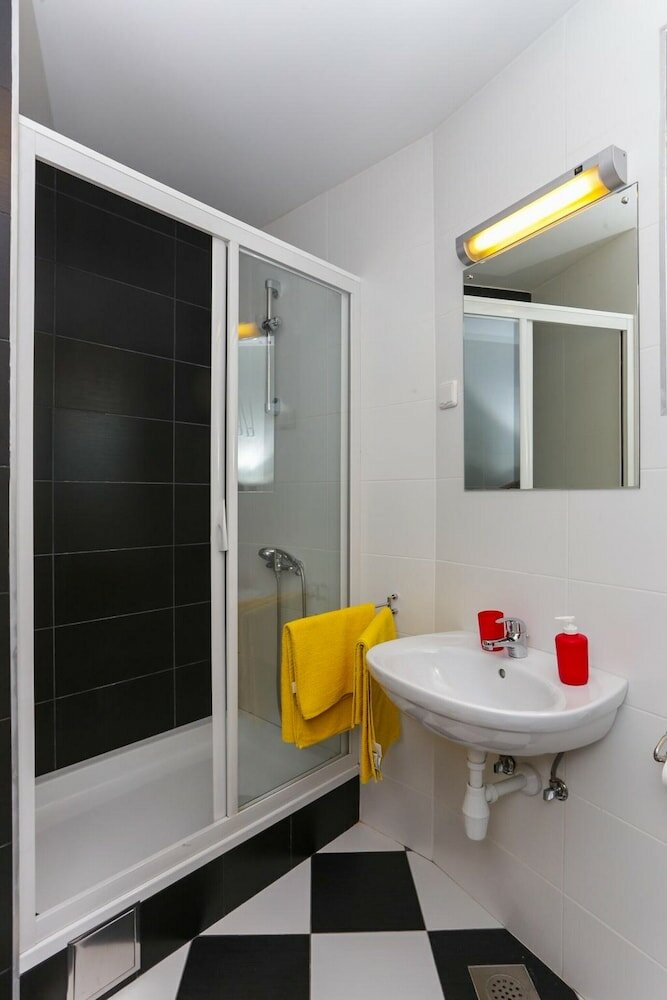 Фото Apartments Sisic