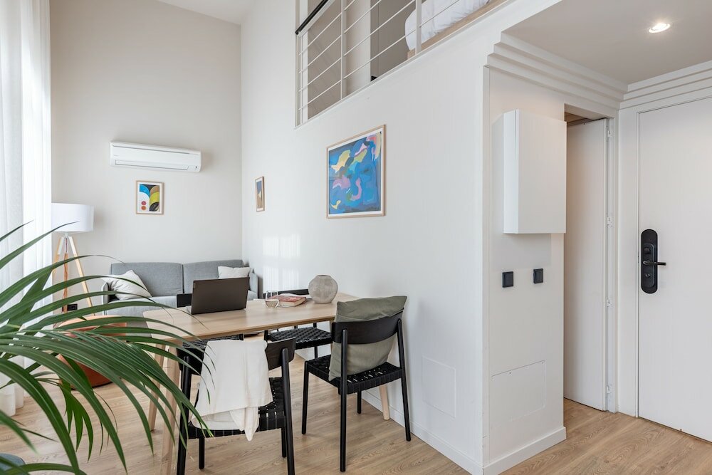 Фото Hotel Room Mate Laura